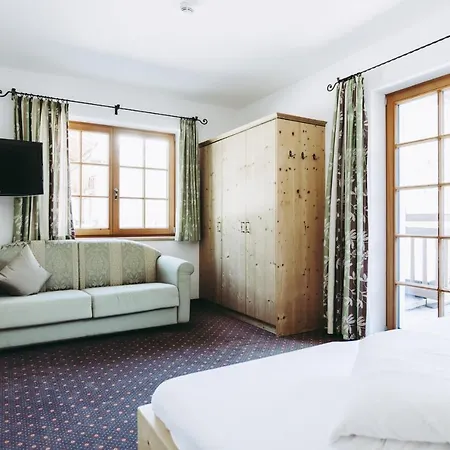 Andis Almdorf Гостевой дом 2*