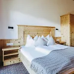 Andis Almdorf Гостевой дом