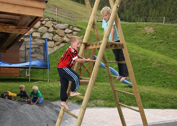 Andis Almdorf Гостевой дом 2*