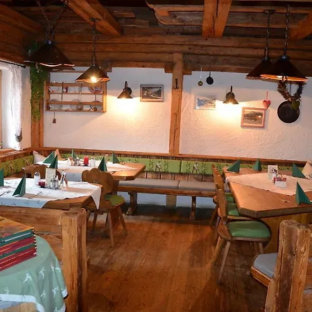 Andis Almdorf